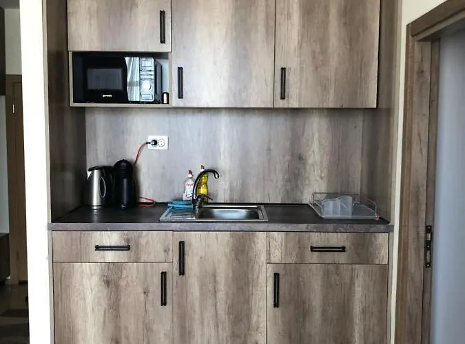 Elit 2 * Σάνι Μπιτς