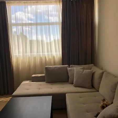 Elit 2 Apartamento *